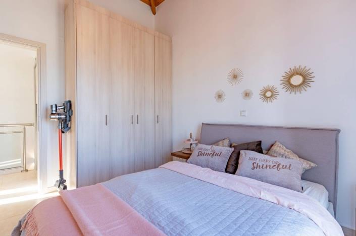 Image No.9-2 Bed House/Villa for sale