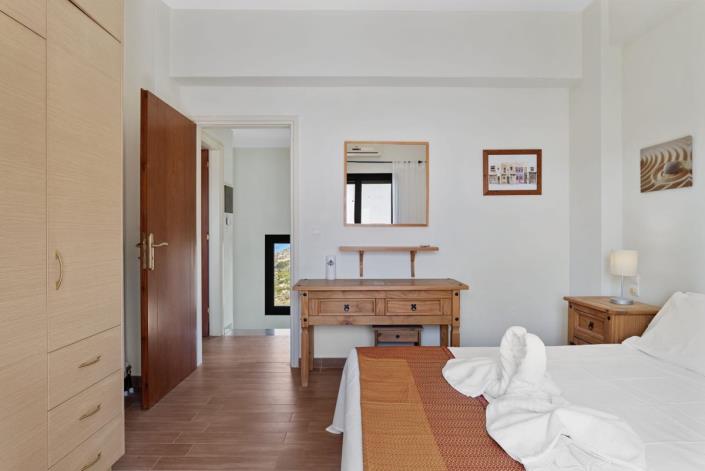 Image No.16-3 Bed Villa / Detached for sale