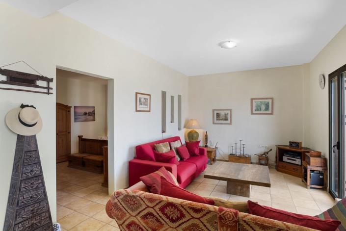 Image No.34-3 Bed Villa / Detached for sale