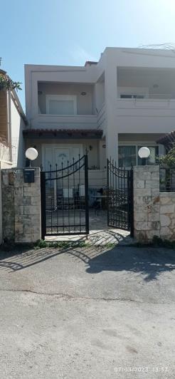 Image No.1-3 Bed Maisonette for sale