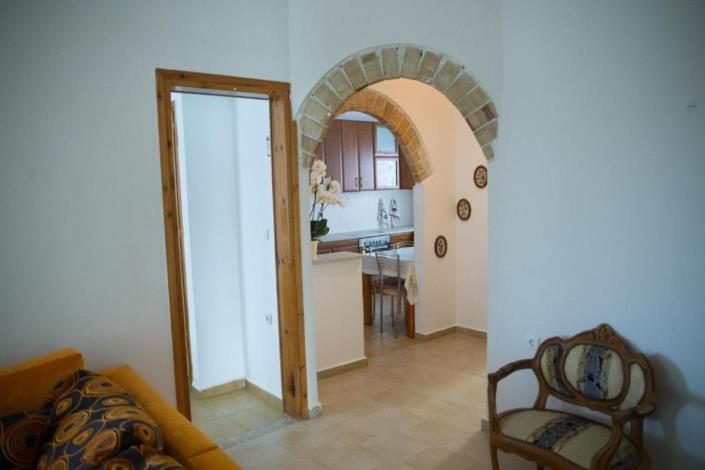 Image No.5-2 Bed House for sale