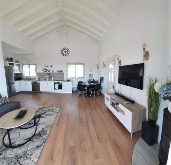 Image No.17-2 Bed House for sale