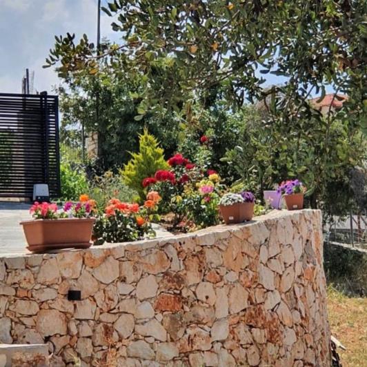 Image No.16-2 Bed House for sale