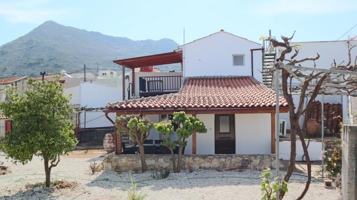 Image No.1-2 Bed Village House for sale