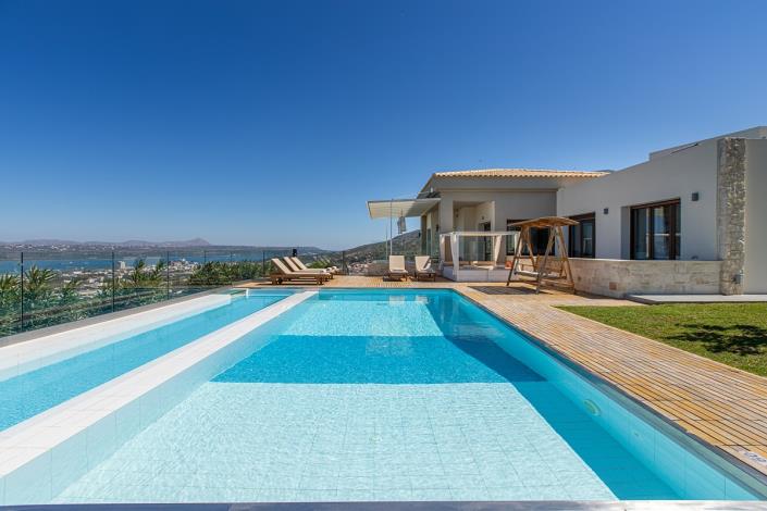 Image No.1-4 Bed Villa / Detached for sale