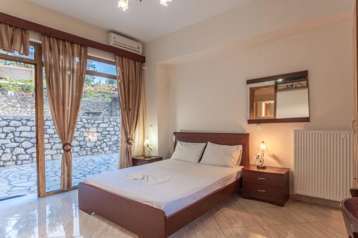 Image No.8-6 Bed House/Villa for sale