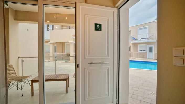 Image No.23-Appartement de 2 chambres à vendre à Maleme