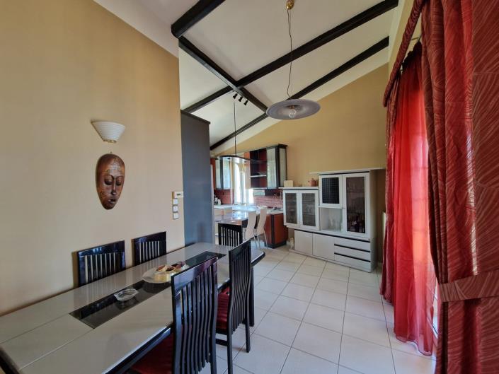 Image No.13-3 Bed Apartment for sale