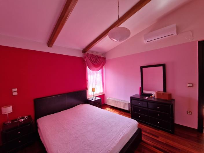 Image No.24-3 Bed Apartment for sale