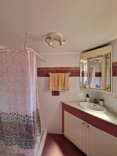 Image No.25-3 Bed Apartment for sale