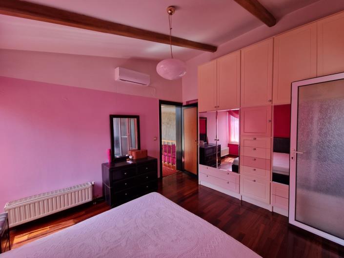 Image No.27-3 Bed Apartment for sale