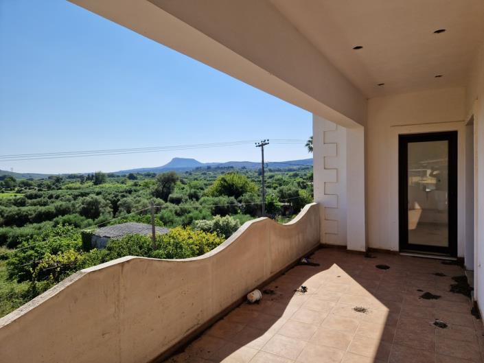 Image No.14-3 Bed House for sale