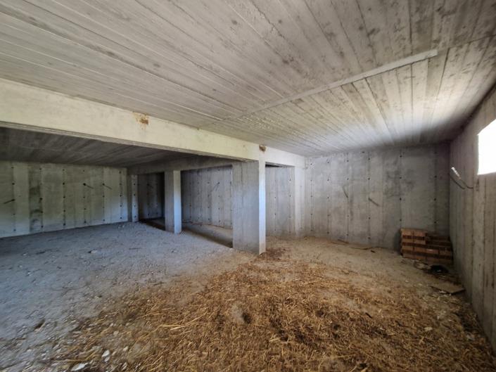 Image No.41-3 Bed House for sale