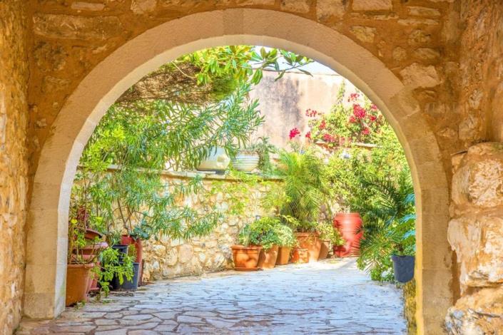 Image No.17-4 Bed Village House for sale