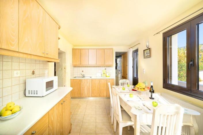 Image No.26-4 Bed Village House for sale