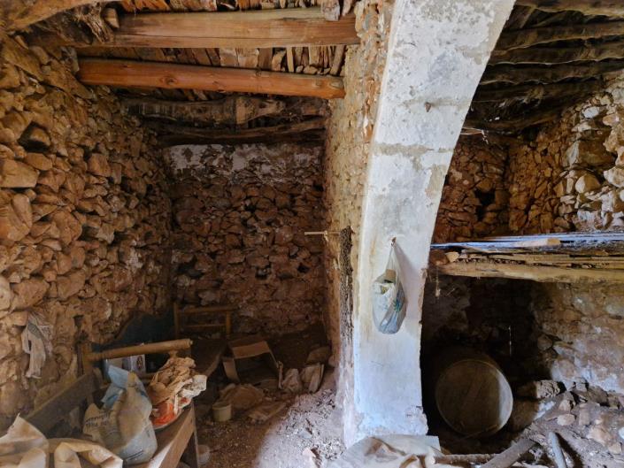 Image No.5-1 Bed Village House for sale