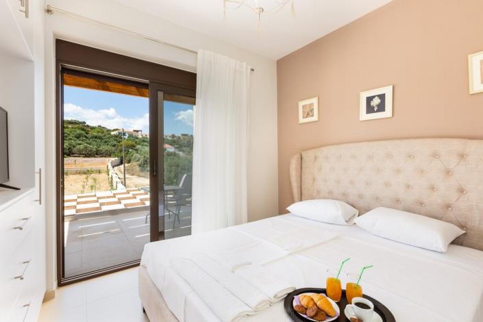 Image No.24-5 Bed Villa / Detached for sale