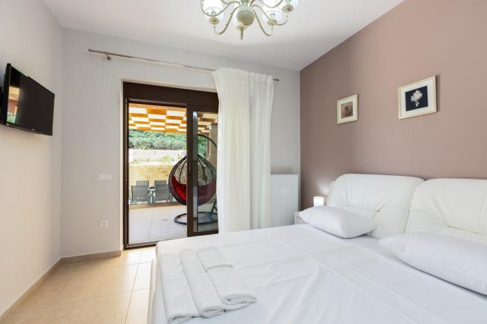 Image No.32-5 Bed Villa / Detached for sale