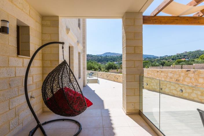 Image No.48-5 Bed Villa / Detached for sale