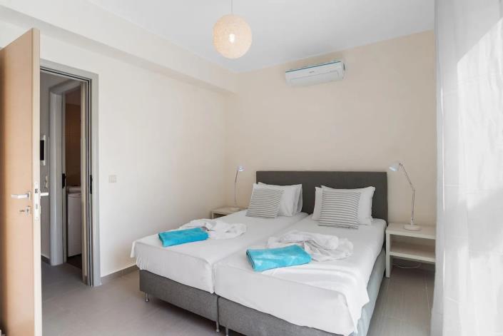 Image No.15-2 Bed Maisonette for sale