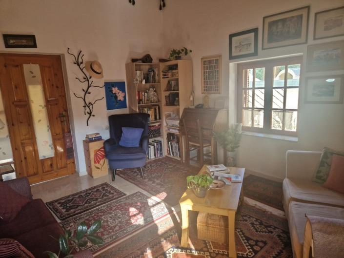 Image No.5-2 Bed Village House for sale