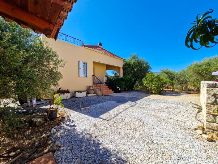 Image No.46-2 Bed House for sale