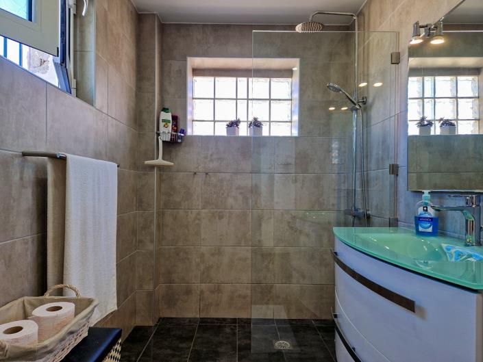 Image No.31-3 Bed Maisonette for sale