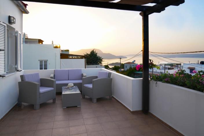 Image No.4-2 Bed Maisonette for sale