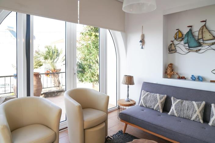 Image No.8-2 Bed Maisonette for sale