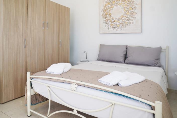 Image No.21-2 Bed Maisonette for sale