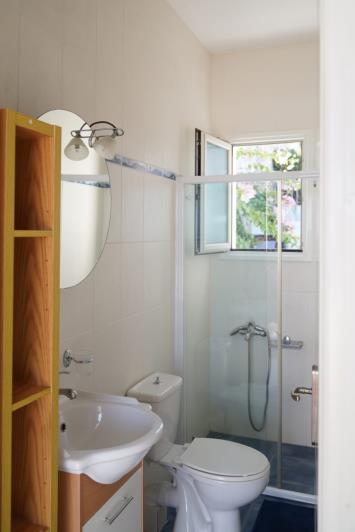 Image No.25-2 Bed Maisonette for sale