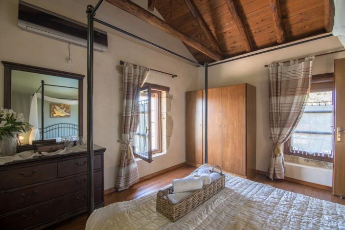 Image No.22-3 Bed Village House for sale