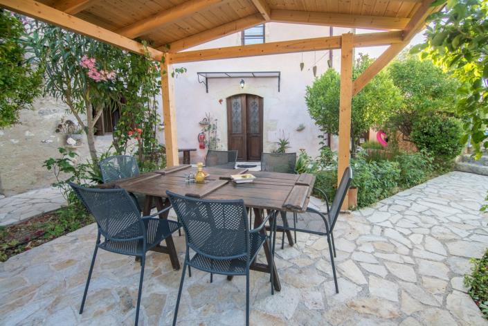 Image No.32-3 Bed Village House for sale