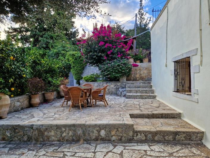 Image No.10-4 Bed Village House for sale