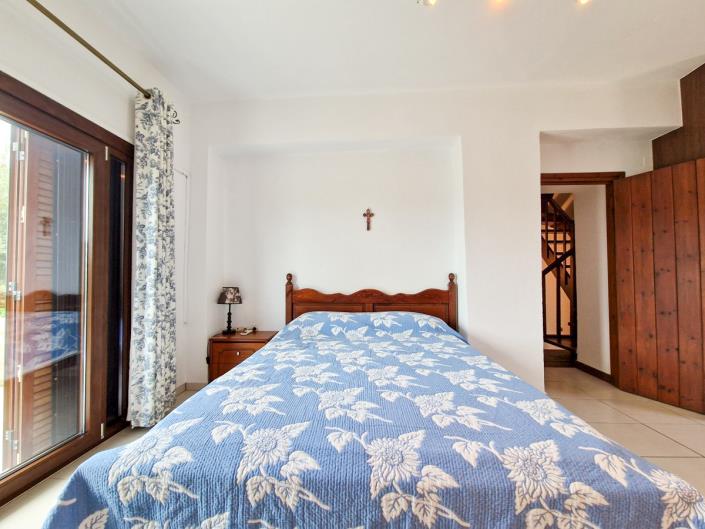 Image No.26-4 Bed Village House for sale