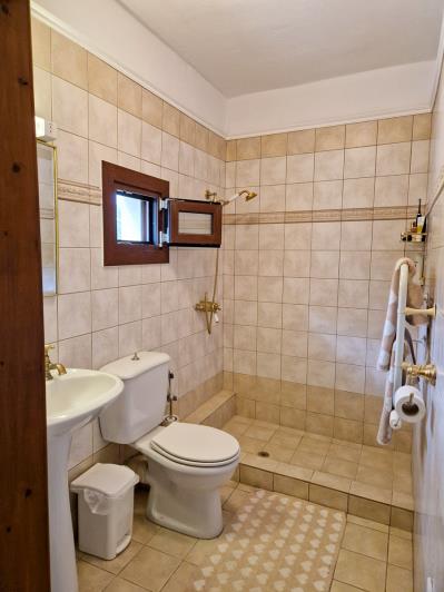 Image No.33-4 Bed Village House for sale