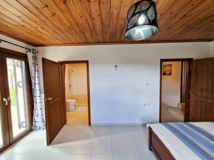 Image No.38-4 Bed Village House for sale