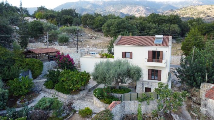 Image No.60-4 Bed Village House for sale