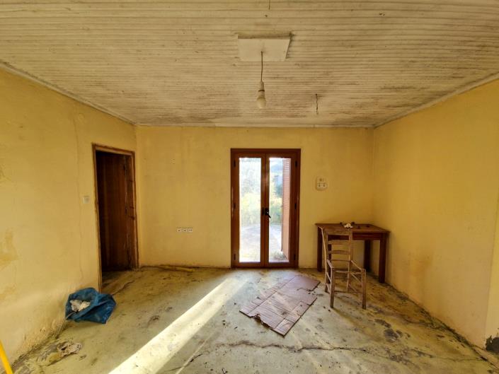 Image No.14-1 Bed Village House for sale