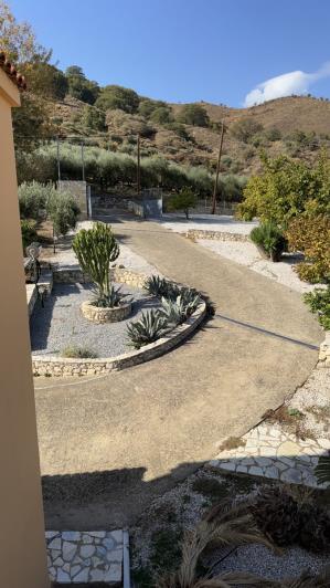 Image No.25-Villa / Détaché de 5 chambres à vendre à Kournas