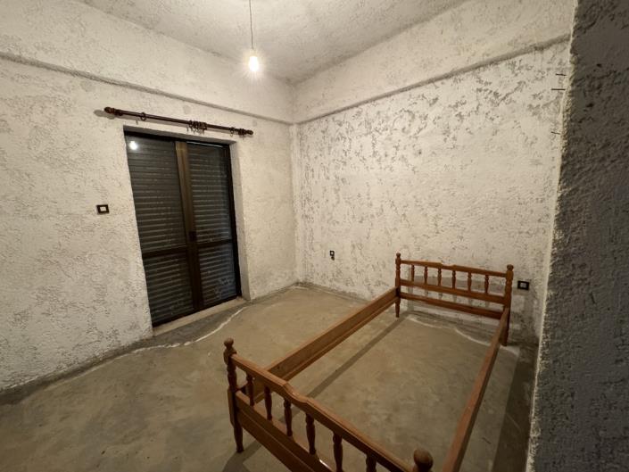 Image No.19-5 Bed House for sale