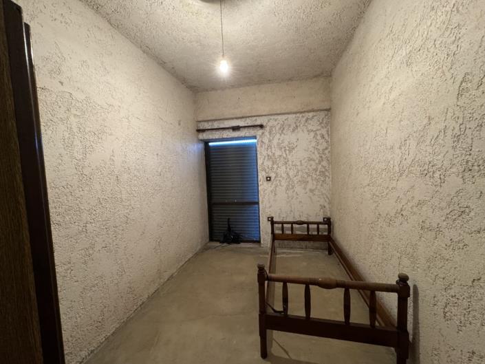 Image No.20-5 Bed House for sale