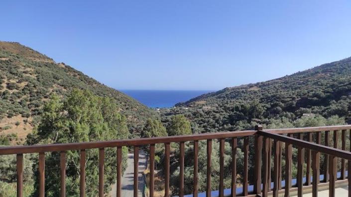 Image No.31-12 Bed Hotel for sale