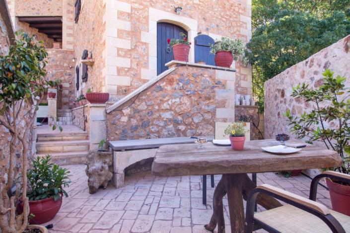 Image No.11-Maison de village de 5 chambres à vendre à Samonas