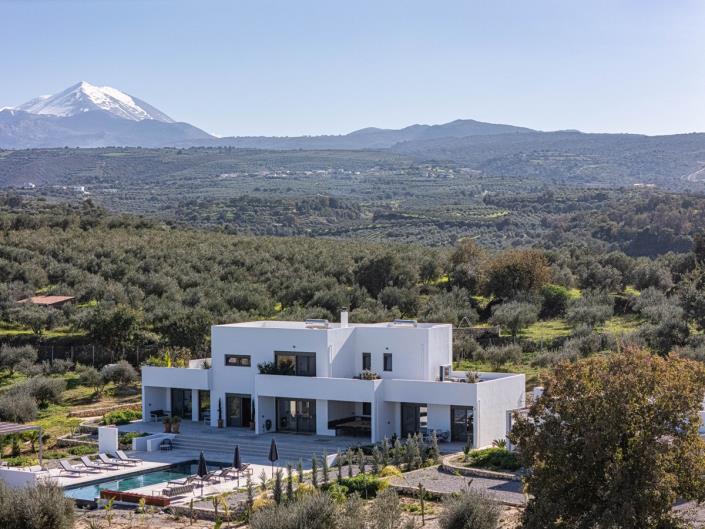 Image No.1-12 Bed Villa for sale