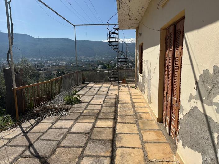 Image No.2-4 Bed House for sale