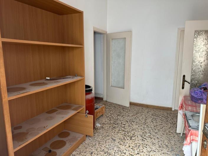 Image No.13-4 Bed House for sale