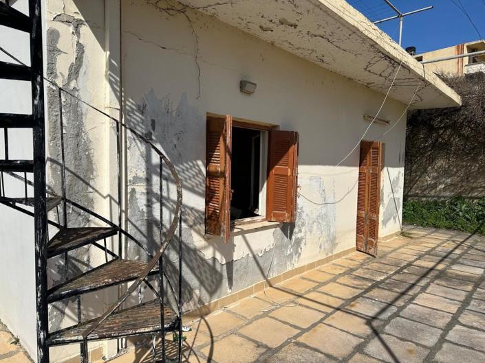 Image No.21-4 Bed House for sale