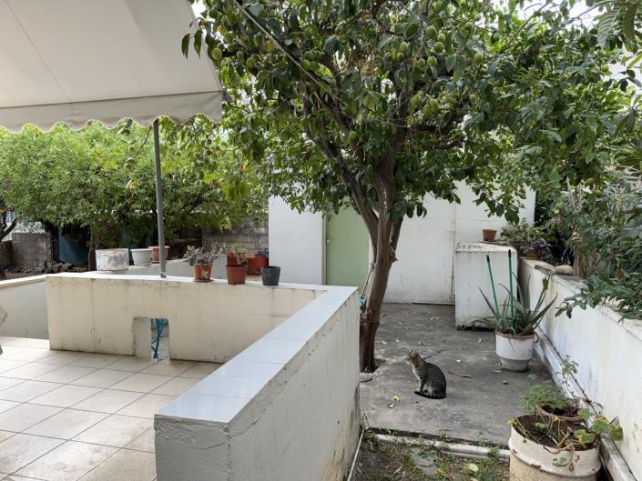 Image No.5-2 Bed House for sale