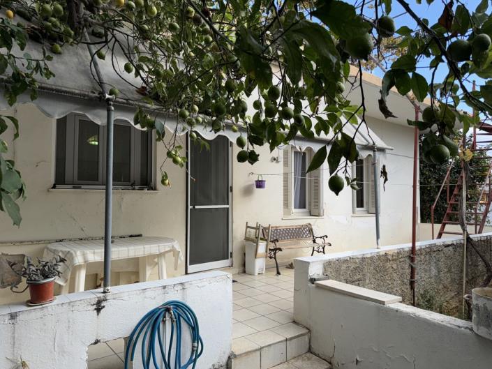 Image No.25-2 Bed House for sale